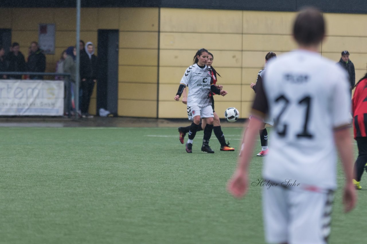 Bild 133 - B-Juniorinnen FC St.Pauli . Braedstrup IF : Ergebnis: 4:1